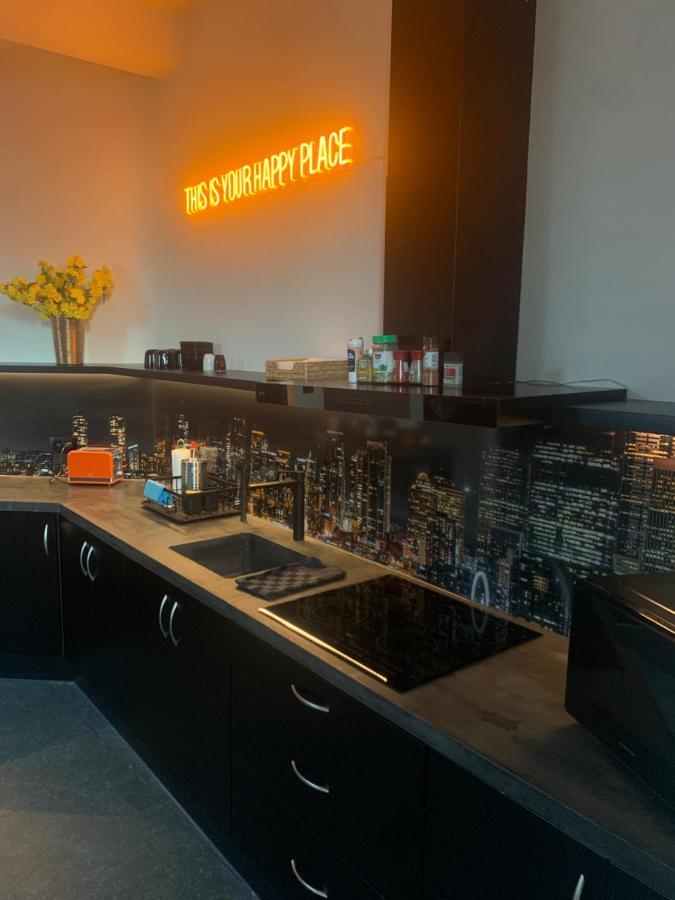 Sleep Inn - Black And Gold Loft Antwerp Cityview מראה חיצוני תמונה