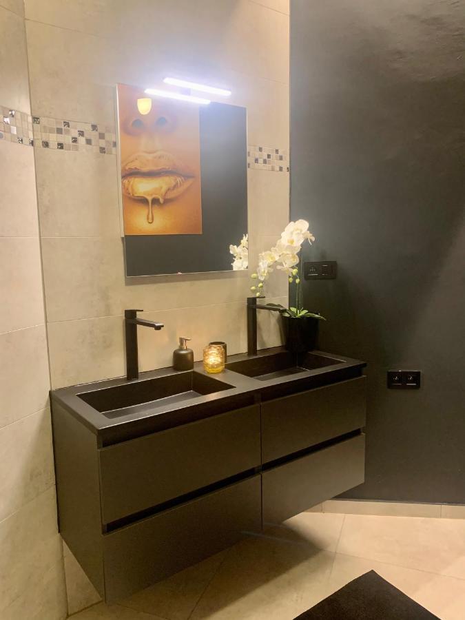 Sleep Inn - Black And Gold Loft Antwerp Cityview מראה חיצוני תמונה