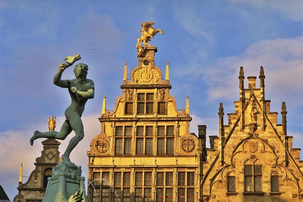 Sleep Inn - Black And Gold Loft Antwerp Cityview מראה חיצוני תמונה